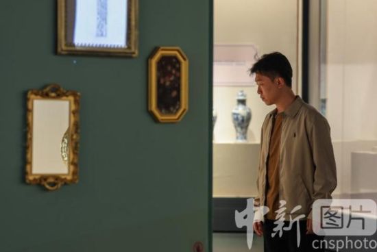 ��ꖲ����^�Ƴ���ҹ�x��ꖡ�ϵ�л��